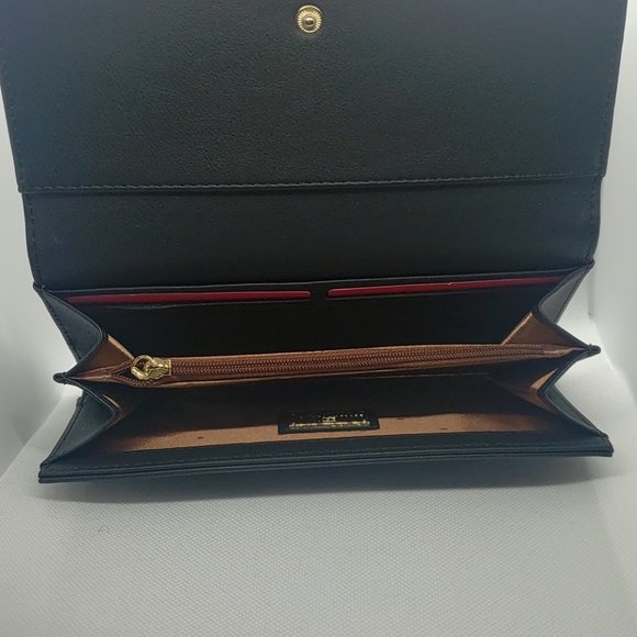 Black Wallet - Picture 3 of 5